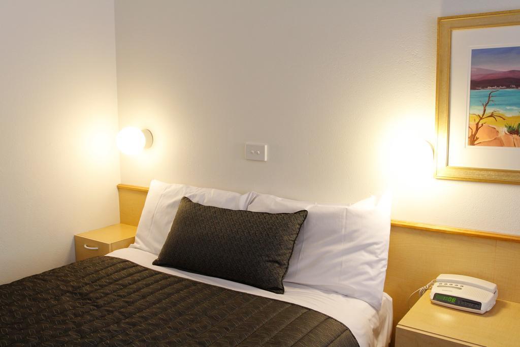 Mid City Motor Inn Queanbeyan Rum bild