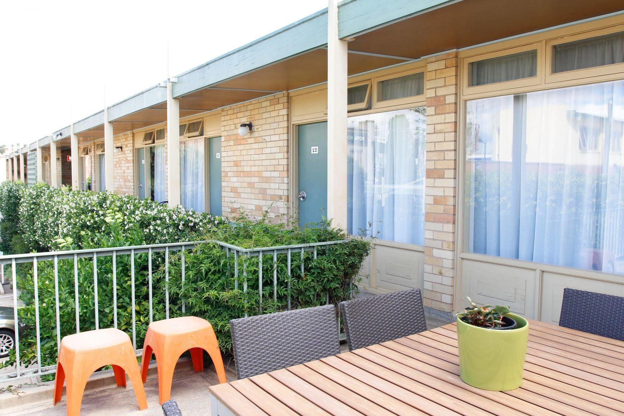 Mid City Motor Inn Queanbeyan Exteriör bild